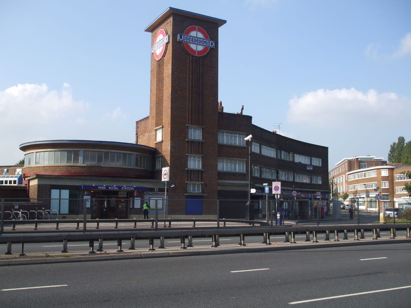 Park Royal Underground Station Piccadilly Line Live Arrivals Times Park Royal Underground Station Piccadilly Line Live Arrivals Times